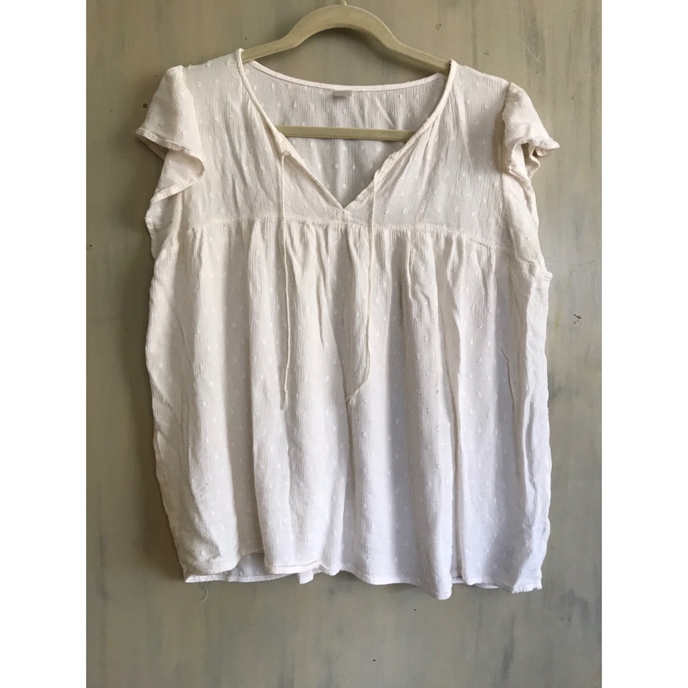 Old Navy Women’s Flutter Sleeve Blouse